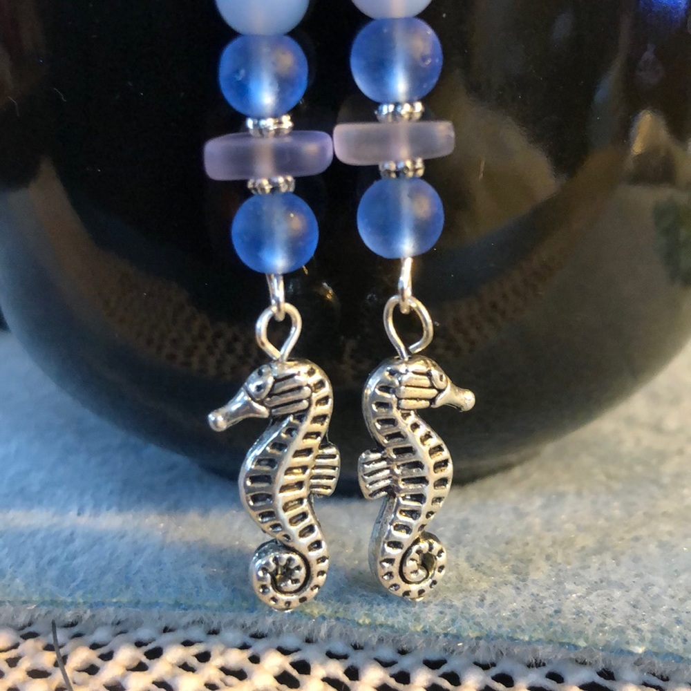 πΊπΈπseahorse recycled glass earrings - Picture 4 of 4